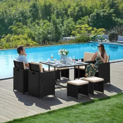 SONGMICS 9er Set, Balkonmöbel, Esstisch Und Stühle, Aus PE-Rattan, Terrassenmöbel GGF009B02