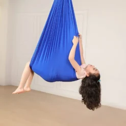 Kinder Schwingen Hängematte, Indoor Schaukel Elastisch Cuddle Hammock Sensory Swing Ideal Für ADHS, Asperger Und Sensorische Integration Sowie Autismustherapie(Blau,150 X 280CM) -Angebote Moos Traum Store b80e88d7f4e6f17af4a79fbd652681d4