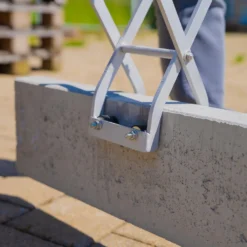 ALU-Bordsteinzange Stabile, Robuste, Extra Leichte Ausführung 0-12 Cm Spannweite 80 KG Tragkraft Bordsteintsräger Steinzange Steinträger Versetzzange Alu Pflastersteinzange Tragezange Pflasterträger 9 ALU-Bordsteinzange Stabile, Robuste, Extra Leichte Ausführung 0-12 Cm Spannweite 80 KG Tragkraft Bordsteintsräger Steinzange Steinträger Versetzzange Alu Pflastersteinzange Tragezange Pflasterträger -Angebote Moos Traum Store ff0e9c101a9a3233dfc00e355c133a84